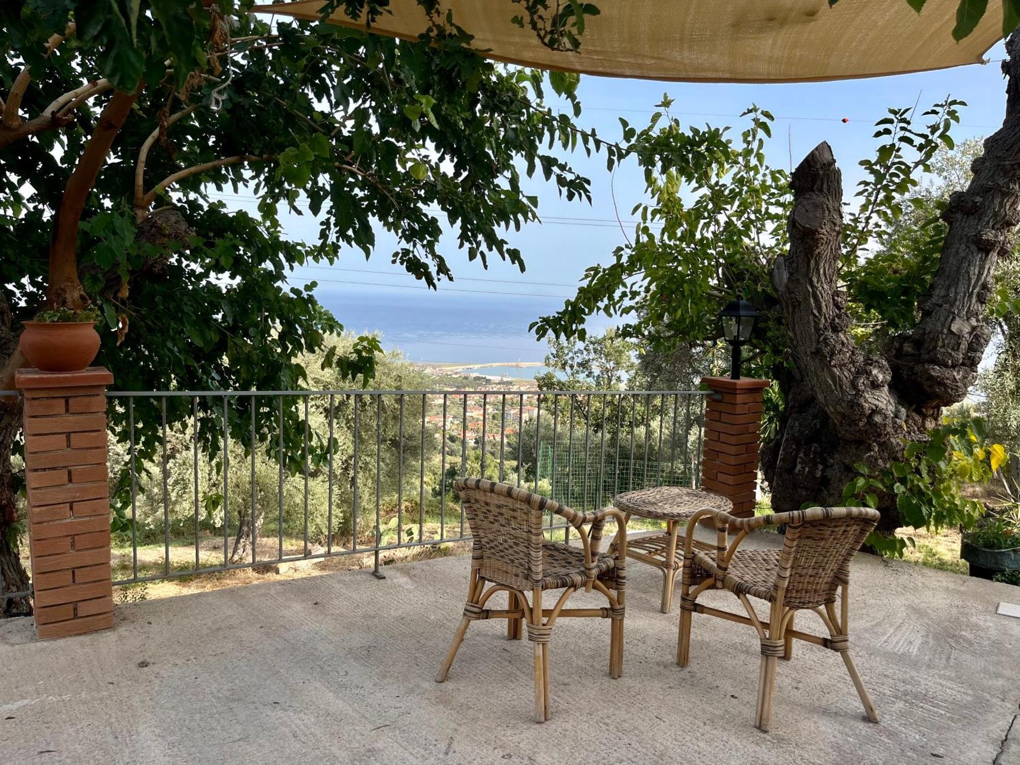 Agriturismo Serre Sant'Agata di Militello Luaran gambar