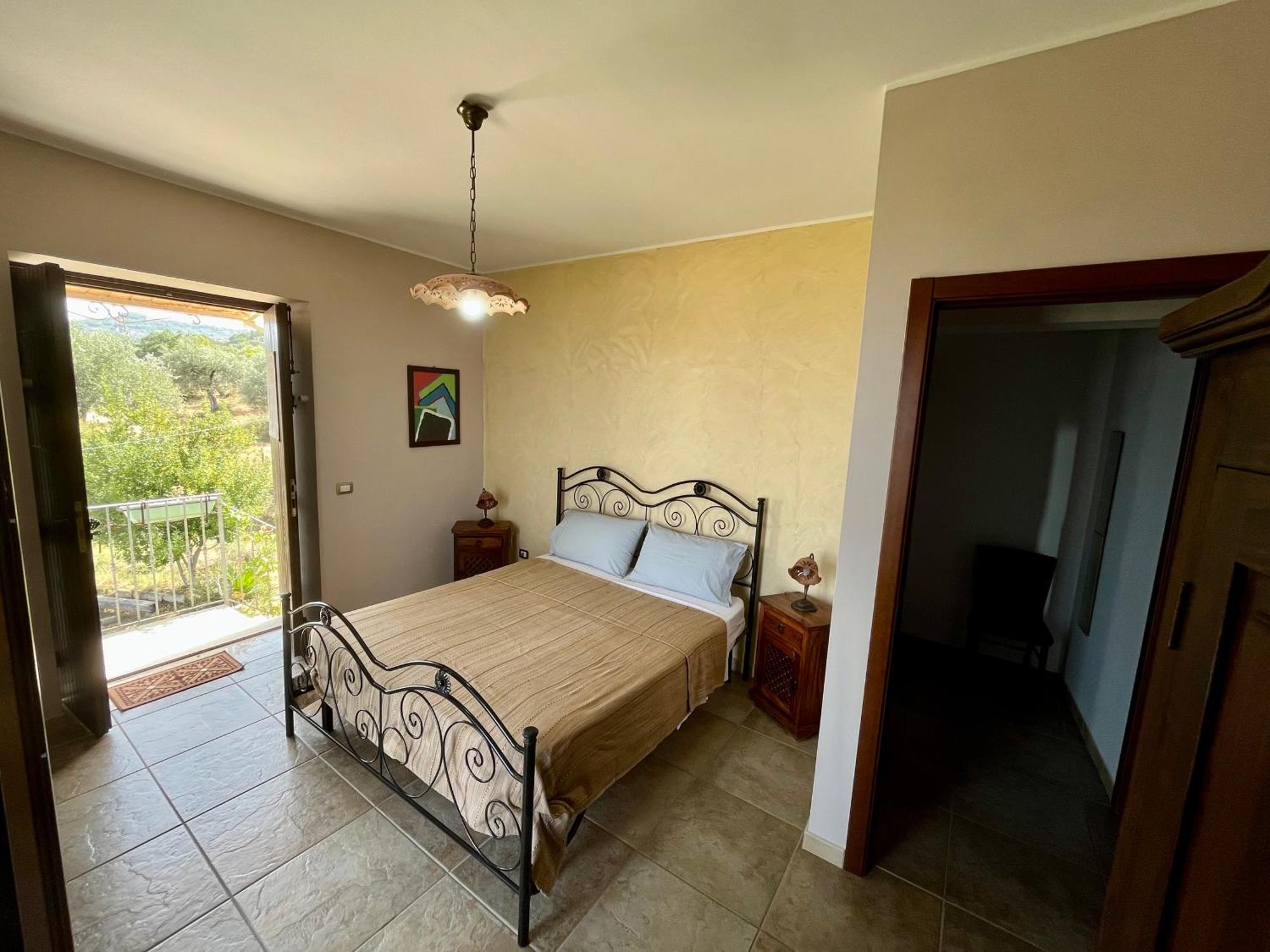 Agriturismo Serre Sant'Agata di Militello Luaran gambar