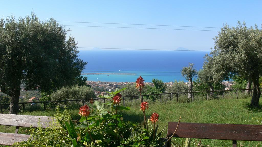 Agriturismo Serre Sant'Agata di Militello Luaran gambar